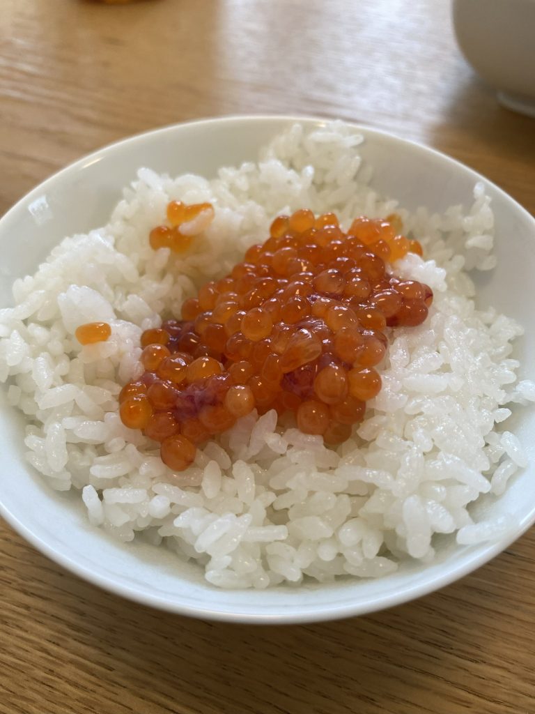 イクラ丼